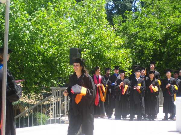 Grad 020.jpg 6/18/2006 5:58:16 PM